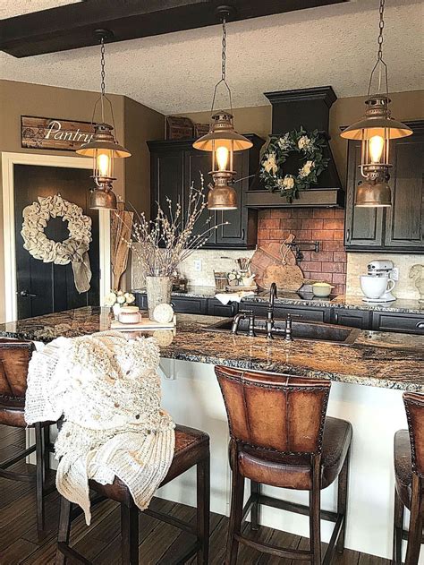44 Inspiring Winter Kitchen Decor Ideas You Can Try Homyhomee