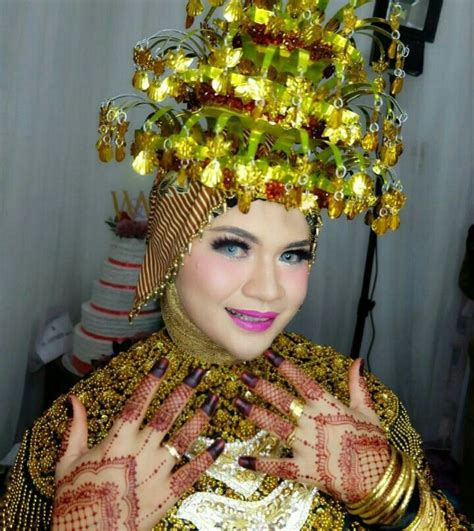 Pin By Ikartini On Jambi Cc Jambi Traditional Outfits Fashion Jambi