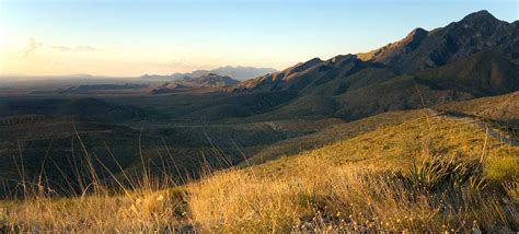 There are 30 moderate trails in franklin mountains state park ranging from 1.3 to 20.6 km and from 1,255 to 1,816 meters above sea level. 301 Moved Permanently