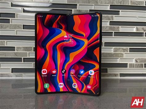 Galaxy Z Fold 3 And Flip 3 Get One Ui 411 Update In The Us