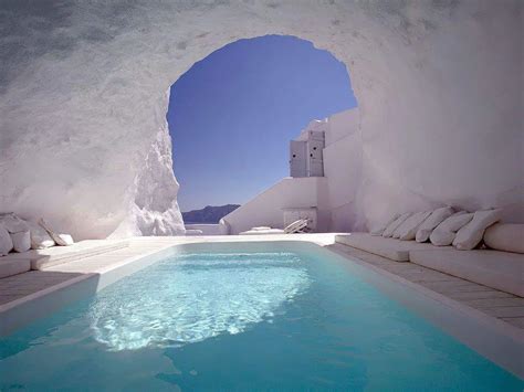 The Best Cave Hotels In Santorini