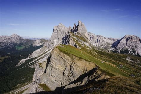 In exklusiver lage auf 2.160 metern erwarten den gast suiten, wellness und kulinarische genüsse auf höchstem niveau. Hiking from Resciesa to Rifugio Brogles and Seceda in the ...