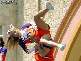 Beat By The Nudge No You Re Dumb Cheerleader Upskirt Pics For The