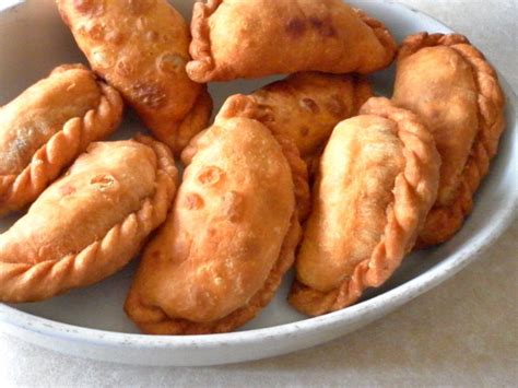 How To Make Curry Puffs Delicious Deep Fried Pastries With Curried