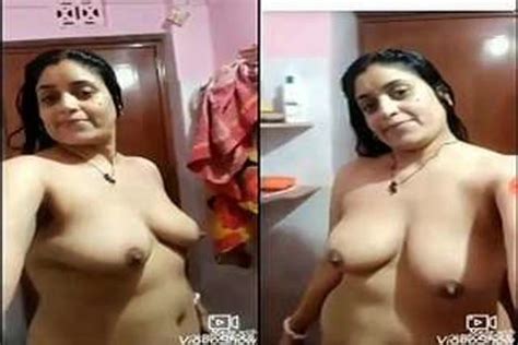 Indian Desi Horny Bhabhi Record Her Nude Selfie Porn C Xhamster