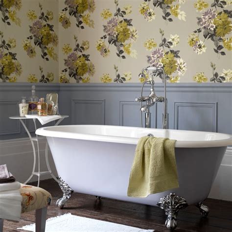 Country Style Floral Bathroom Bathroom Wallpapers Uk