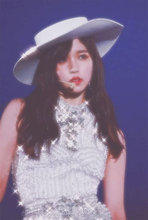 Mina 90's aesthetic concert | Kpop girls, Heartthrob, Kpop aesthetic