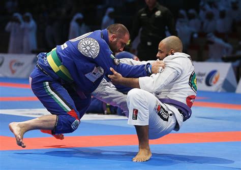 Avoid Embarrassing Yourself As A Brazilian Jiu Jitsu White Belt By