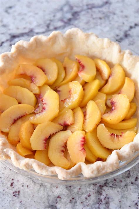 The Most Amazing Fresh Peach Pie {No Bake Filling} - Mel's Kitchen Cafe