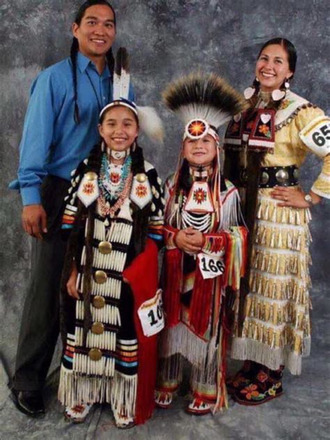 pin-by-cindy-burton-on-american-indians-native-american-dress,-native-american-women,-native