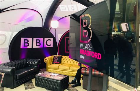 Bbc Branded 3d Stretch Fabric Disk Displays