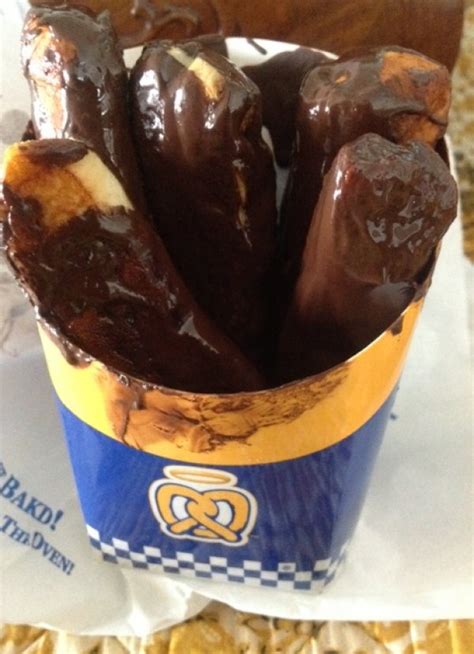 Jadi, kenapa auntie anne's masih belum memperoleh sijil halal? Auntie Anne's IOI City Mall, Putrajaya, Restaurant in ...