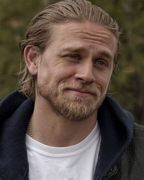 Pin By April Puente On Charlie Hunnam Charlie Hunnam Gorgeous Men
