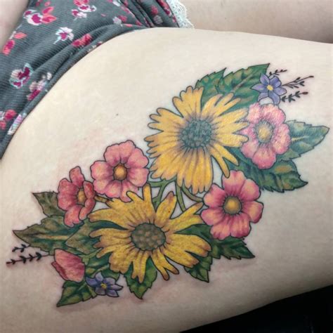 115 Best Thigh Tattoos Ideas For Women Designs And Meanings 2019
