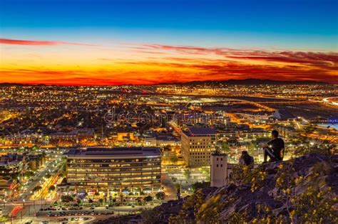 Phoenix skyline at sunset as seen from 9 miles east. Tempe, Arizona Skyline stock image. Image of buildings - 26260071