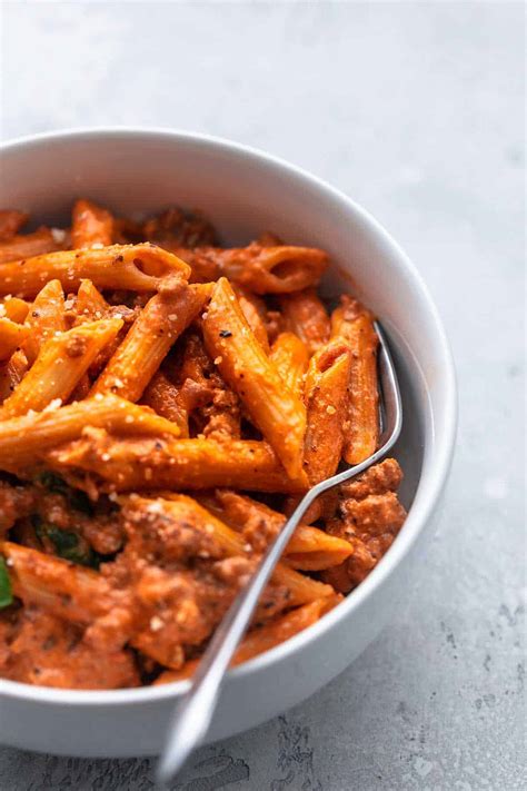 Creamy Tomato Sausage Penne Creme De La Crumb