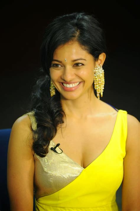 actress pooja kumar hot stills in yellow dress