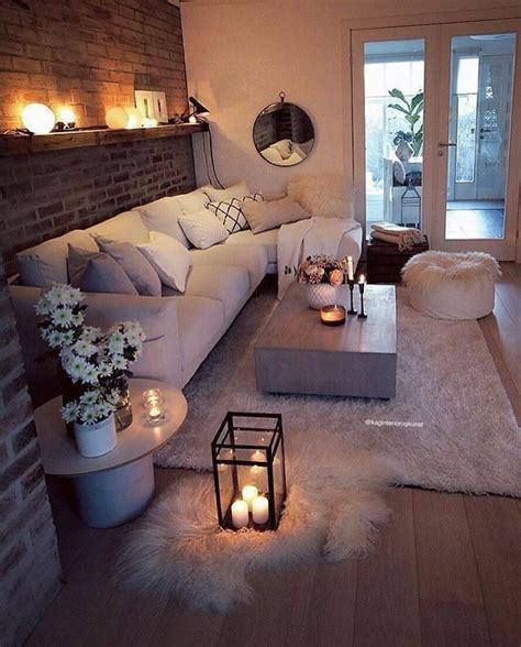 Living Room Designs With Candles On The Coffee Table