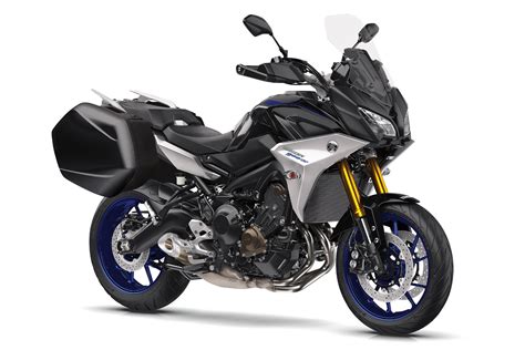 The most versatile touring partner with class‑leading long distance features like integrated side bags, cruise control and heated grips. Review of Yamaha Tracer 900 GT 2019: pictures, live photos ...