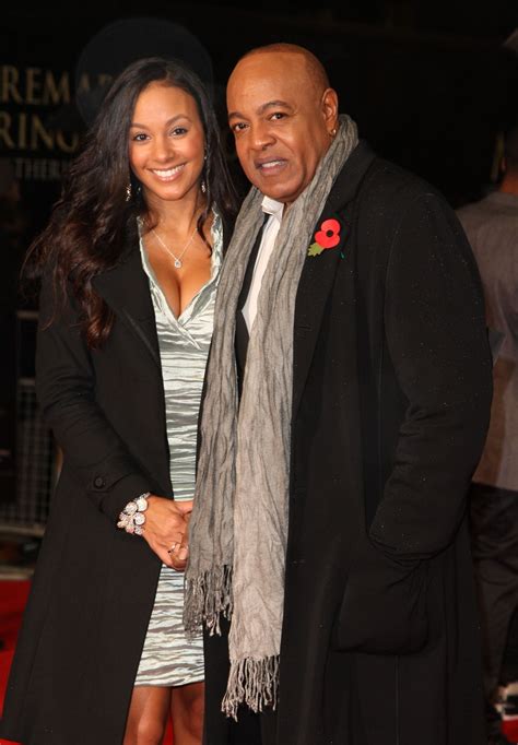 Peabo Bryson Welcomes Son At Age 66 With Younger Wife 931 Wzak