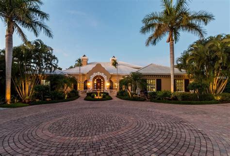 Bermuda Style Home For Sale In Us For 34m Bernews