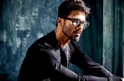 Shahid Kapoor Is Looking Sizzling Hot Shahid Kapoor Hot And Sexy Photos Shahid Hot Wallpapers