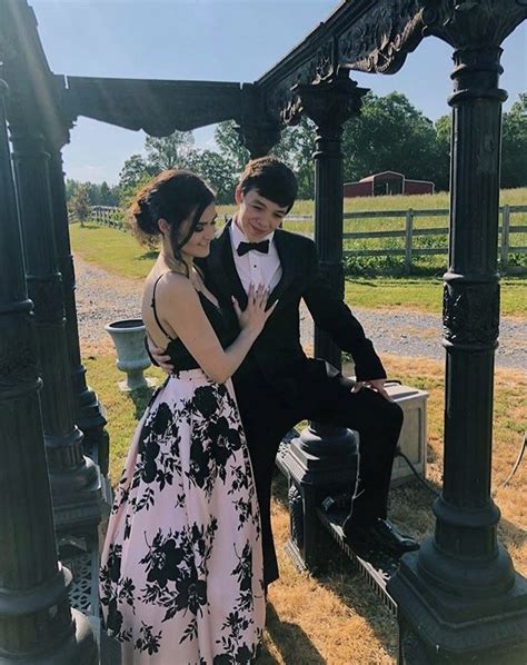 Pin By Deanna Waddell On Haydens Senior Prom In 2022 Floral Skirt