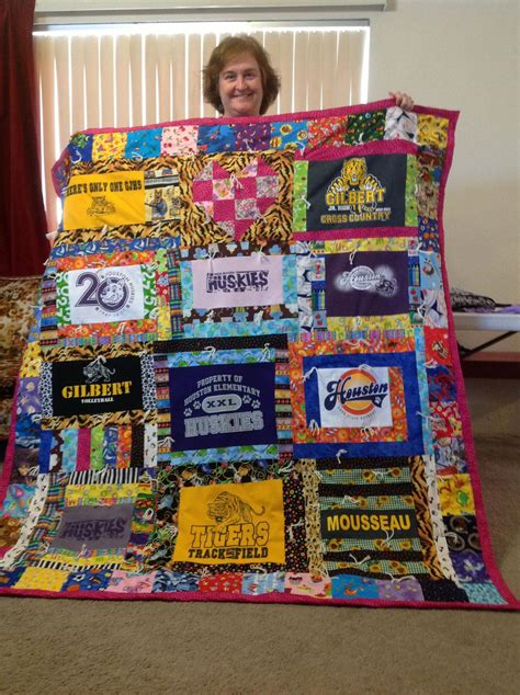 T Shirt Quilt Totally Want To Try This Now I Know What To Do With All Of Those Event And School