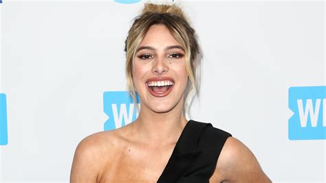 Lele Pons Signs With Universal Music Group S 10 22 Pm Label Variety