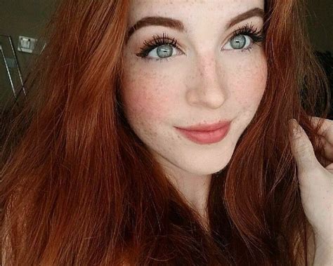 Pin By Adam Barton On Red Hots Red Hair Green Eyes Red Hair Pale