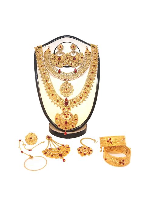 Biye Bazaar Gold Plated Jewelry Set