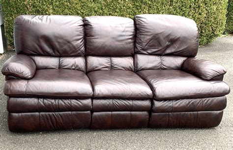 Broyhill Reclining Leather Couch And Chair 7460