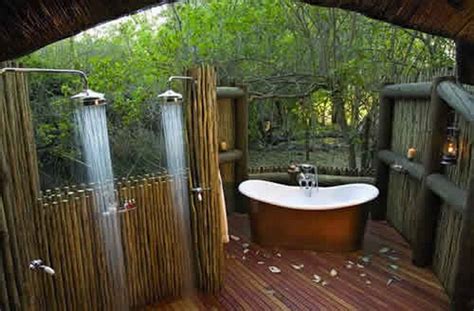 Luxurious Outdoor Bathrooms
