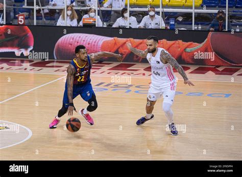 Barca Baloncesto Hi Res Stock Photography And Images Alamy
