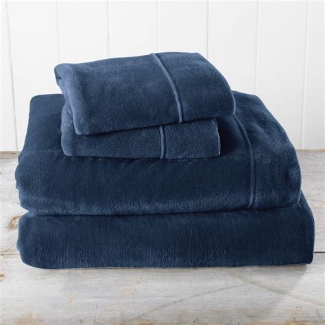 Great Bay Home Extra Soft Cozy Velvet Plush Sheet Set Deluxe Bed