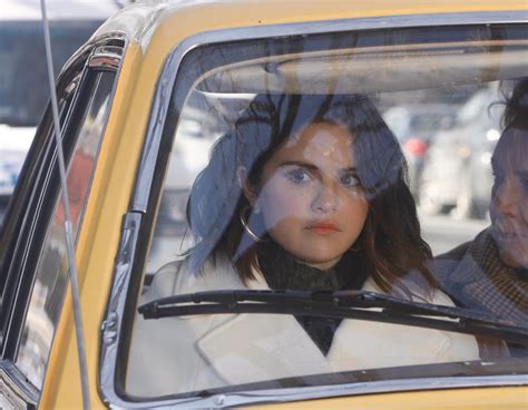 Selena Gomez Only Murders In The Building Set In New York 02142022 • Celebmafia