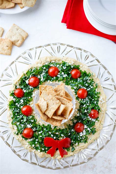 Now it's time for the christmas party appetizers, aka the real reason everyone loves the holidays so much. Easy-Christmas-Party-Appetizer-Hummus-Wreath - Crazy Little Projects