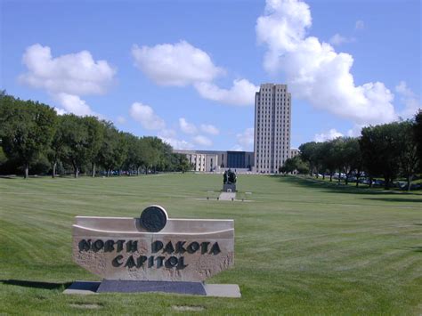 Bismarck Nd State Capitol Building Bismarck Nd Photo Picture