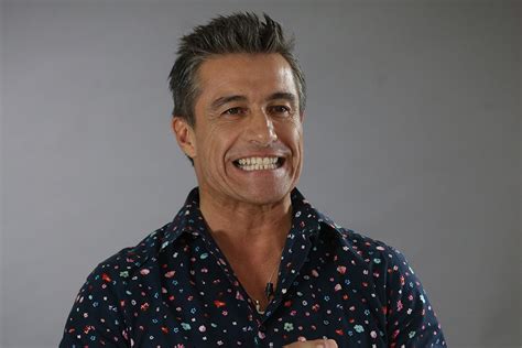 El periodista fernando solabarrieta, de 50 años, despidió el año 2020 con una fotografía publicada en su cuenta de instagram, donde aparece junto a su esposa, ivette vergara. VIDEO Fernando Solabarrieta mostró los resultados de su ...
