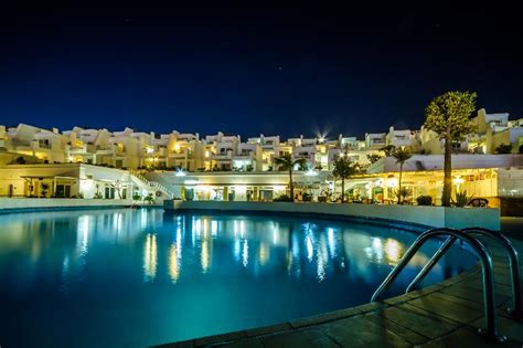 Está orientado al alojamiento de amigos, parejas o familias. APARTAMENTOS BELLEVUE AQUARIUS Puerto Del Carmen - Lanzarote