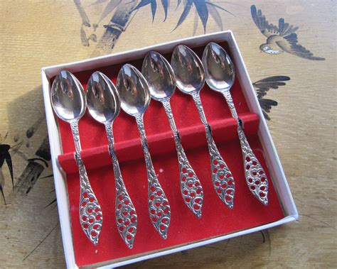 vintage silver decorative teaspoons box of silver spoons set of six silver plate teaspoons