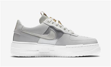 A modern take on the classic design of the air force 1 will have everyone asking you, where did you get those shoes?. NIKE AIR FORCE 1 PIXEL/ナイキ エア フォース 1 - スニーカーラボ