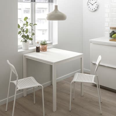 Salle à manger  ensemble de chaise et tables  IKEA