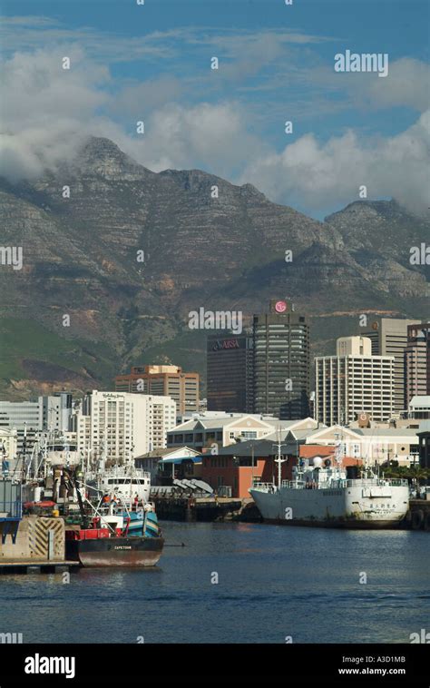 Docks And Ships At The Waterfront In Cape Town Stock Photo Alamy