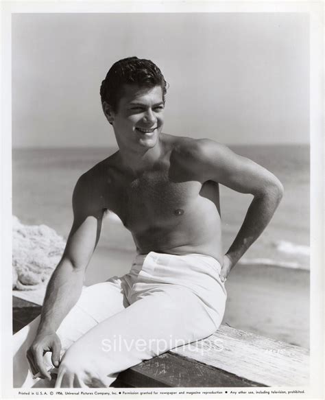 Orig S TONY CURTIS Superb Beefcake Candid At The Beach Early Portrait Silverpinups
