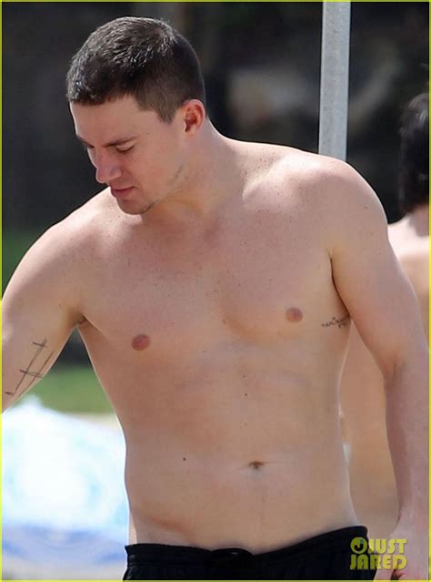 Photo Channing Tatum Shirtless At The Beach Photo Just Jared Entertainment News