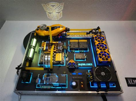9 Ridiculously Awesome Wall Mounted Pc Builds From Around The Internet