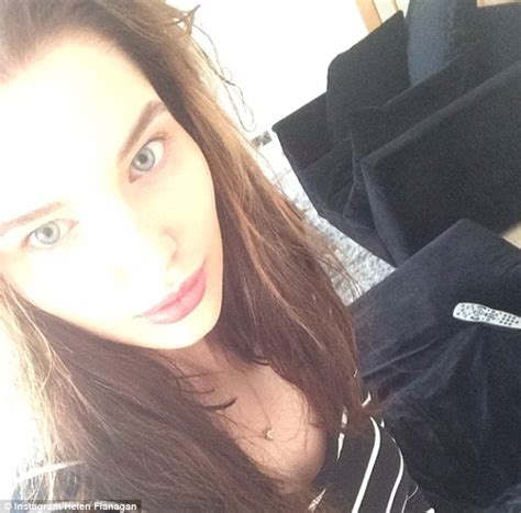 Helen Flanagan Posts Bare Faced Selfie To Raise Money For Cancer Charity Daily Mail Online