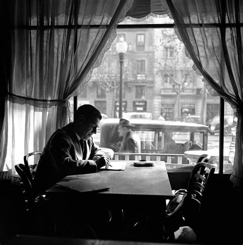 Amazing Black And White Photos Of Street Scenes Of Madrid And Barcelona In The 1950s Fotografía