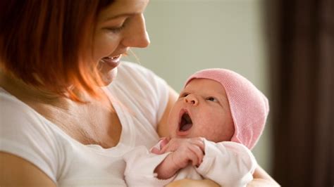 Behaviors That Will Help You Understand Your Newborn Kimdeyir